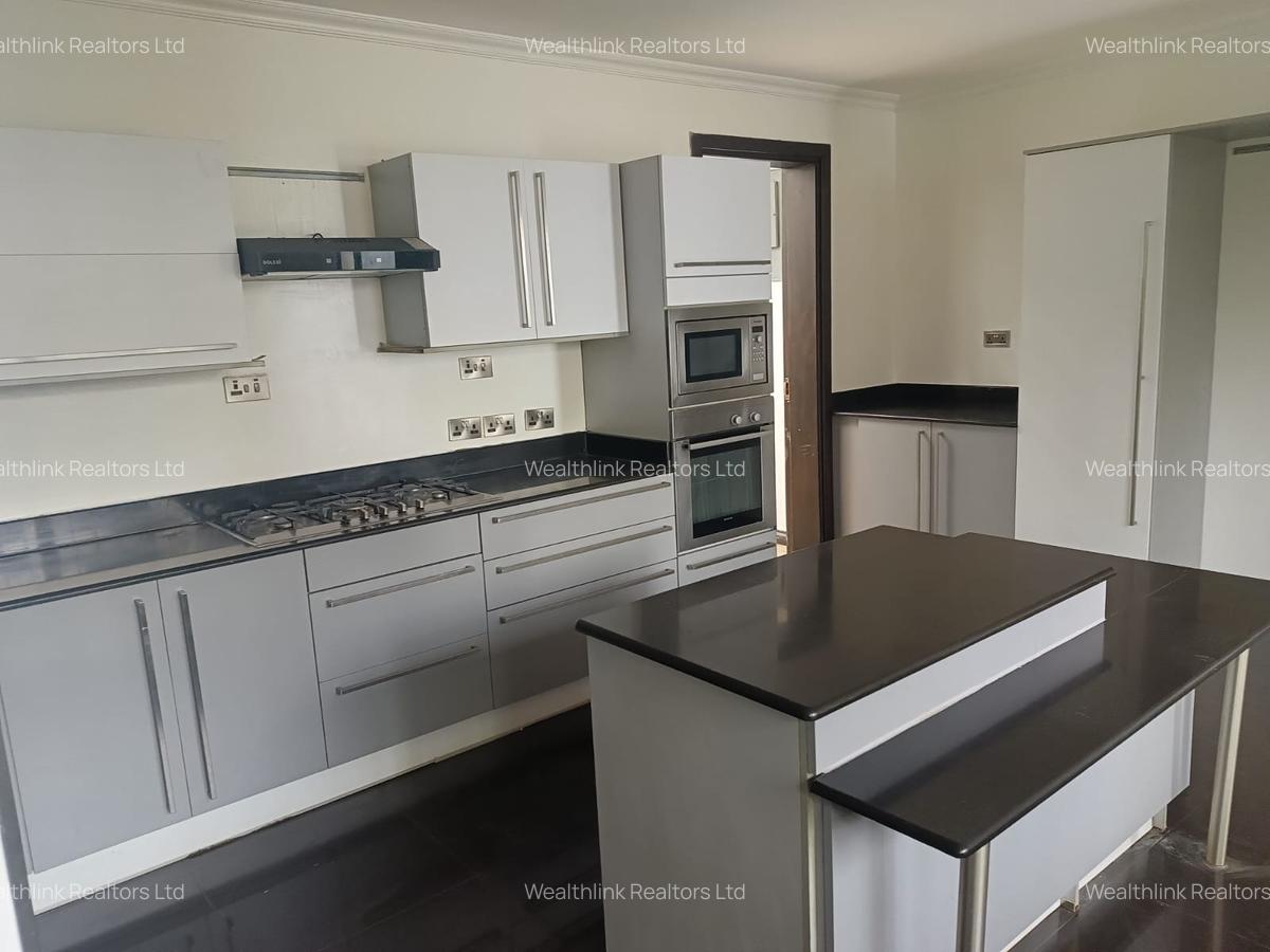 5 Bed House with En Suite at Runda - 9