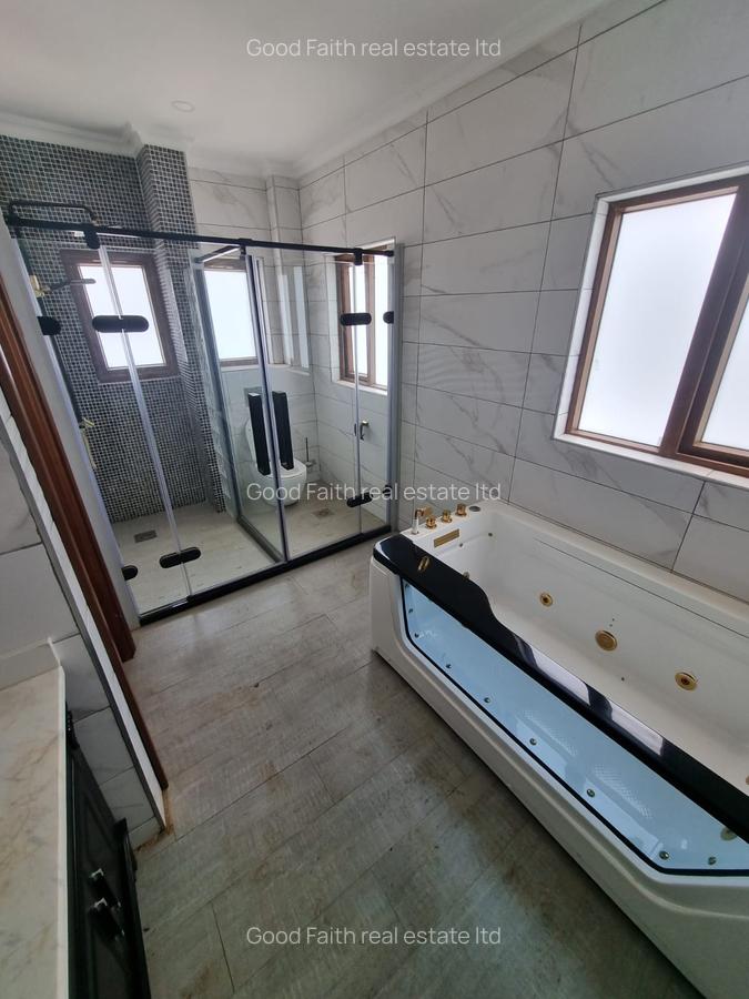 4 Bed House with En Suite in Thika Road - 10