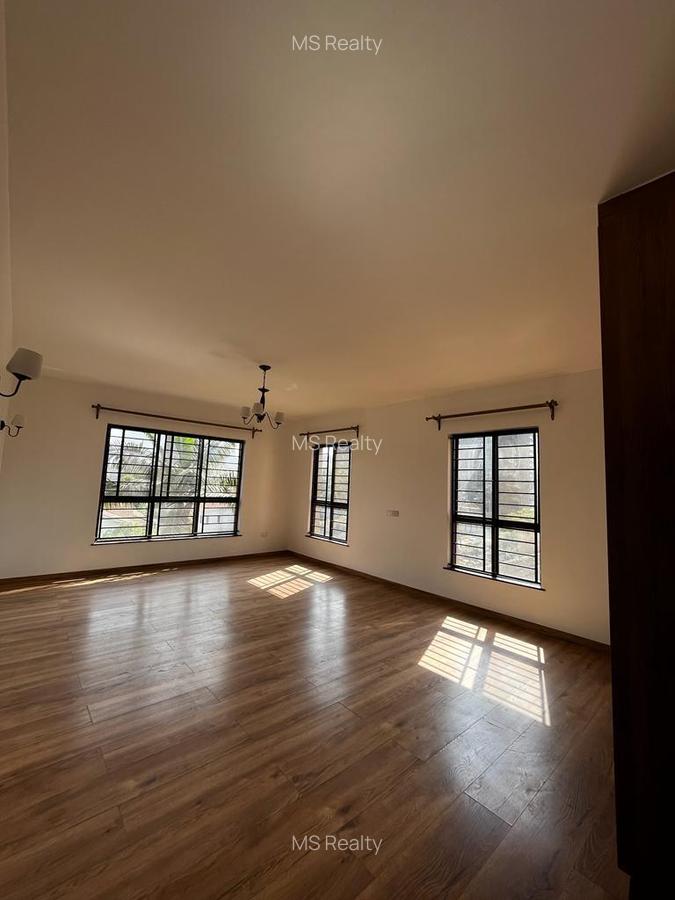 3 Bed Apartment with En Suite in General Mathenge - 1