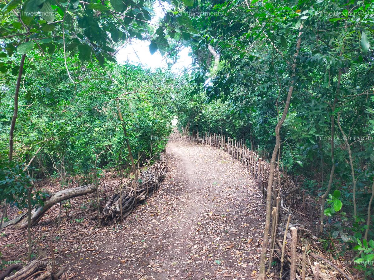 Land in Mtwapa - 3