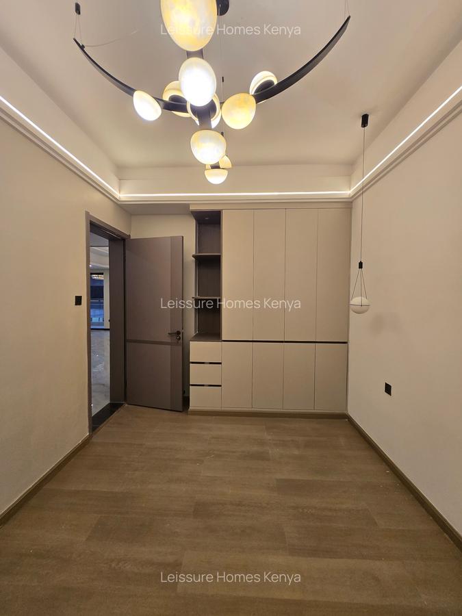 4 Bed Apartment with En Suite at Othaya Road - 13