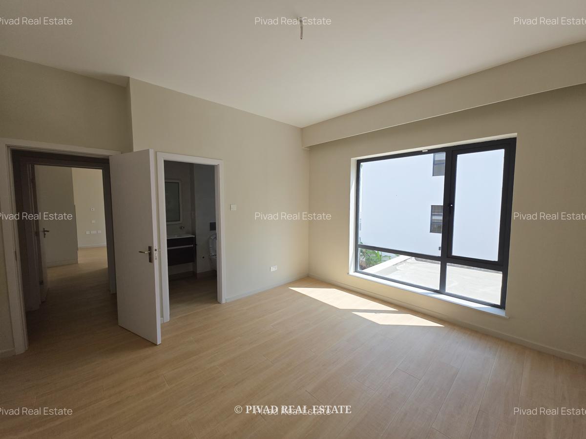 5 Bed Townhouse with Garden in Kyuna - 11