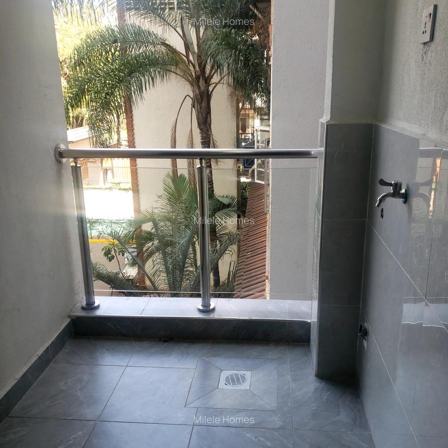 Serviced 1 Bed Apartment with Gym at Kindaruma Road - 9