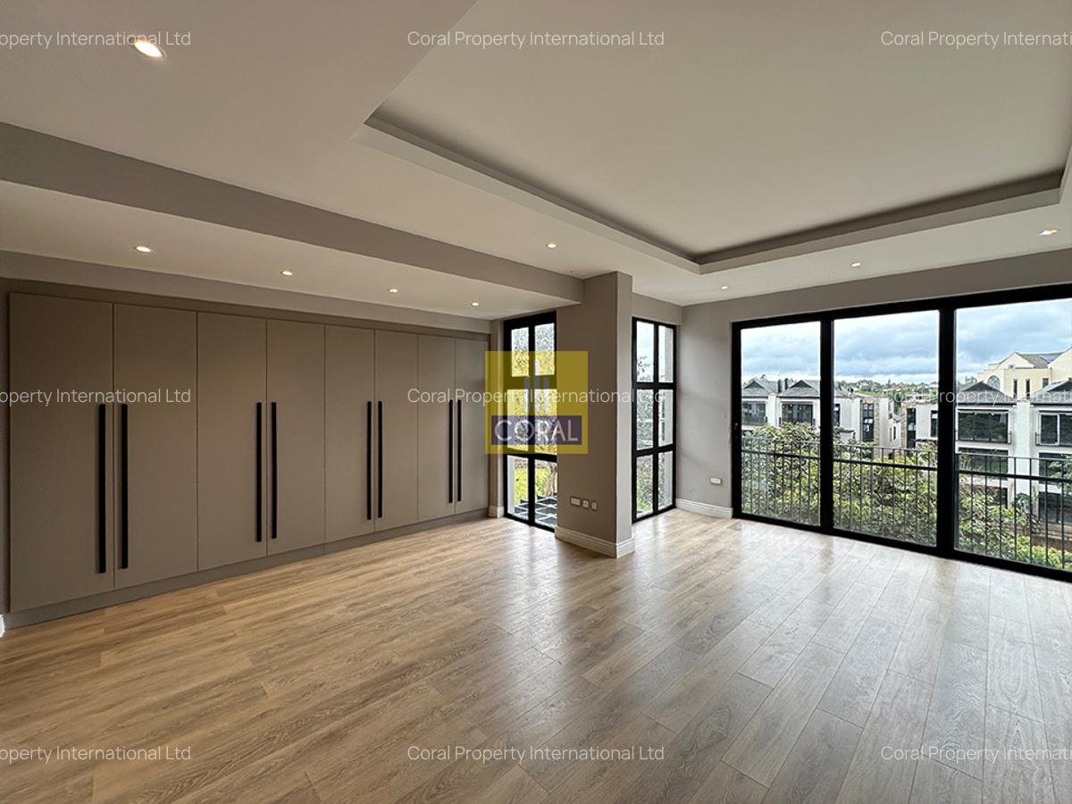 4 Bed Townhouse in Runda - 14