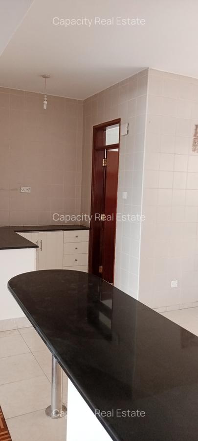 3 Bed Apartment with En Suite in Brookside - 3