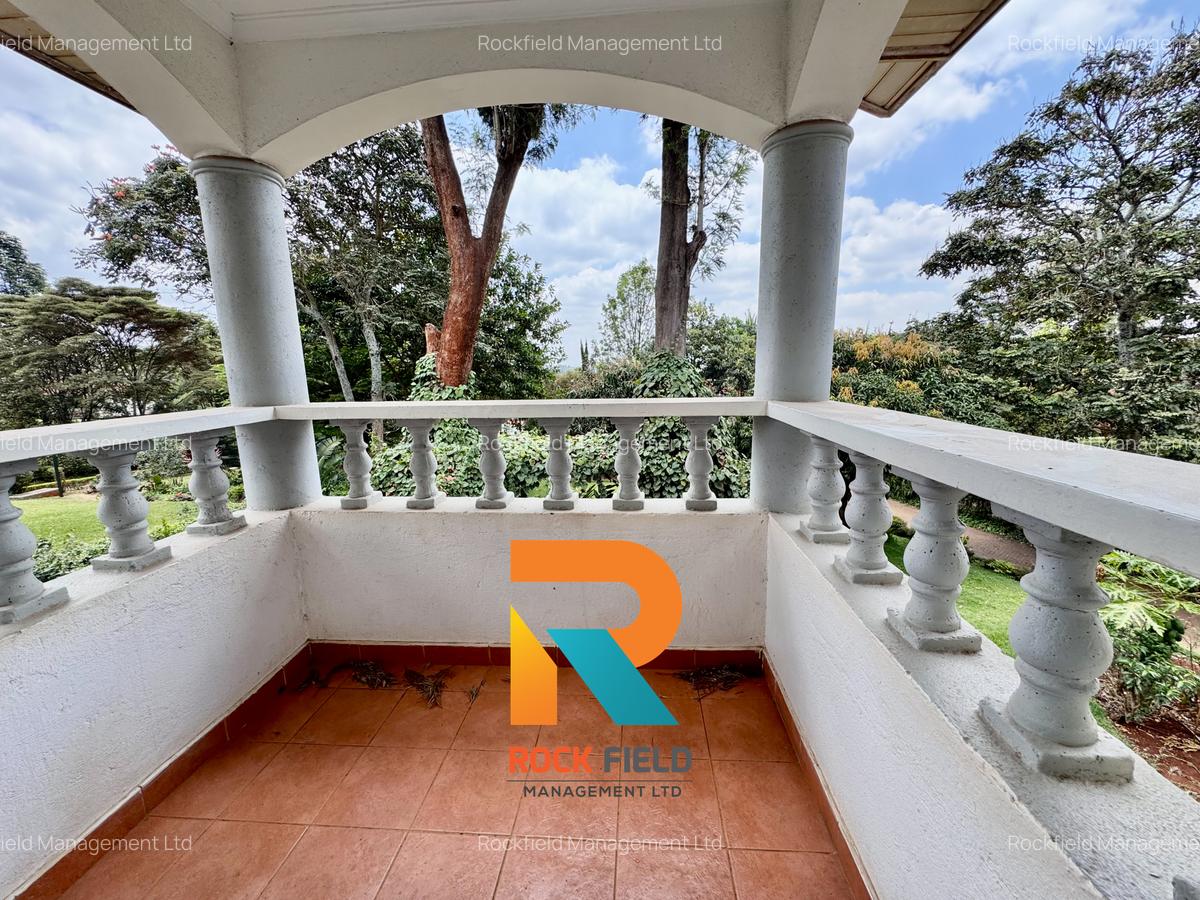 4 Bed Townhouse with En Suite in Rosslyn - 13