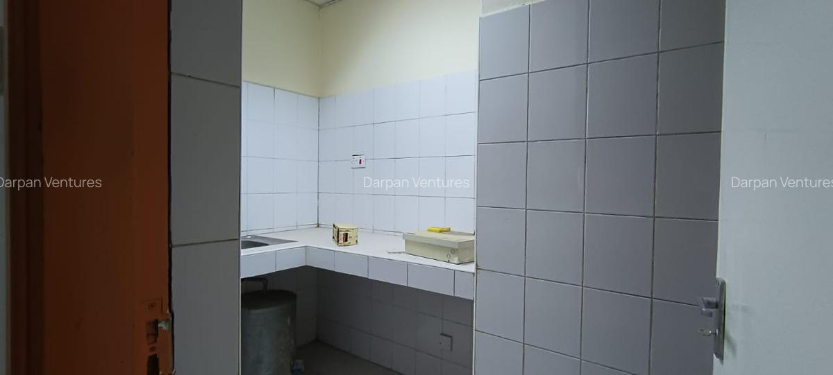 5,000 ft² Commercial Property with Parking in Nairobi CBD - 6