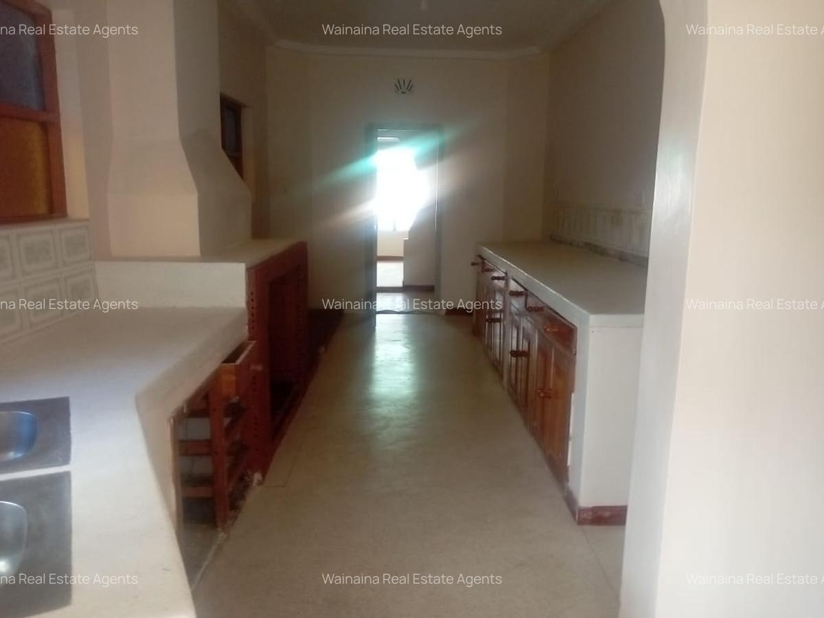 3 Bed House at Landless - 4