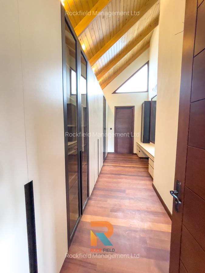 4 Bed House with En Suite in Runda - 15