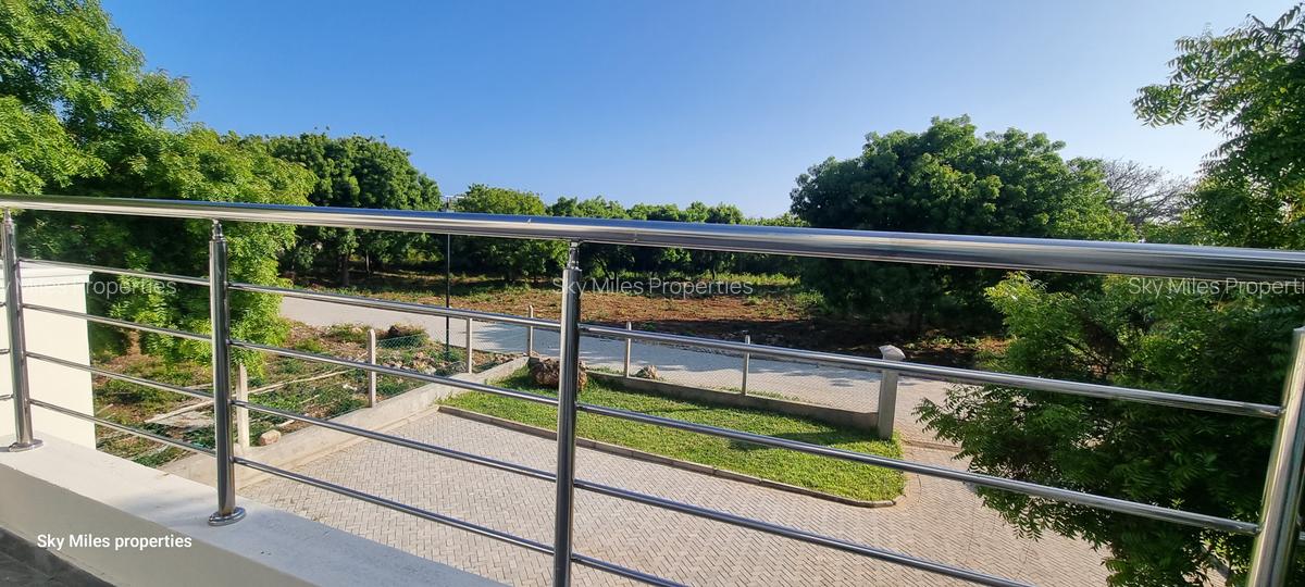 4 Bed Villa with En Suite at Vipingo - 14