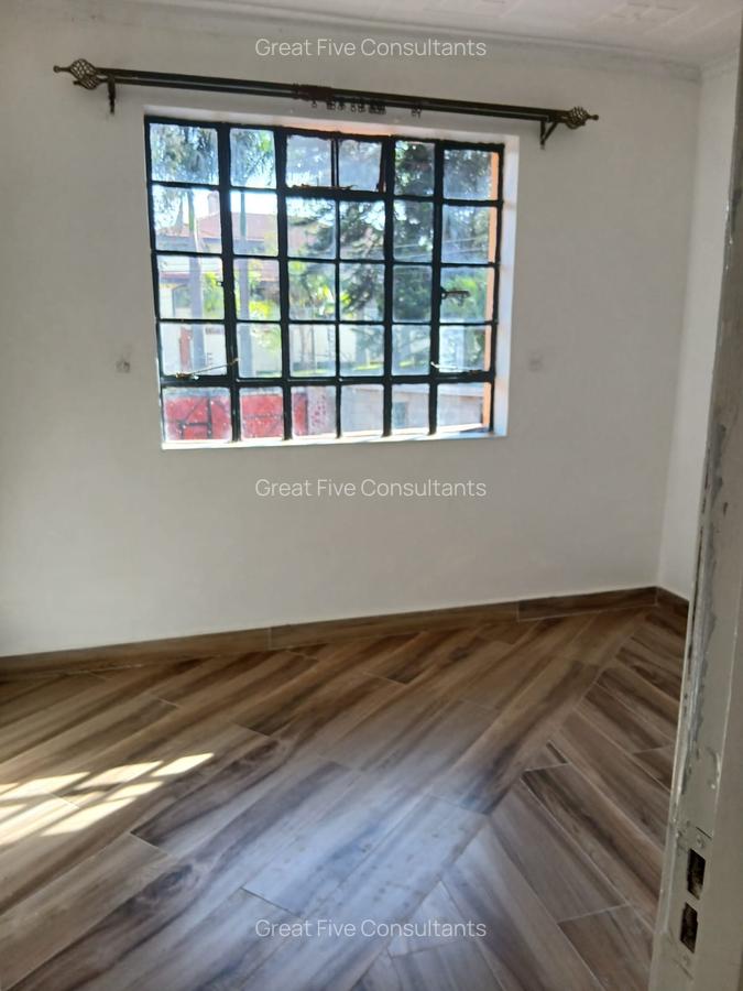 5 Bed Villa with En Suite in Nyari - 15