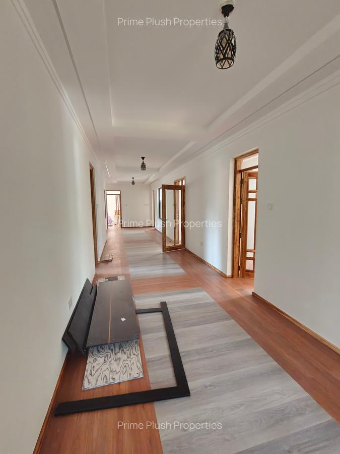 9 Bed House with En Suite in Karen - 4