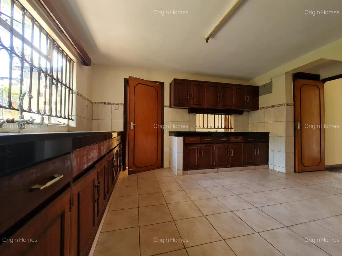 5 Bed House with En Suite at Gigiri - 8