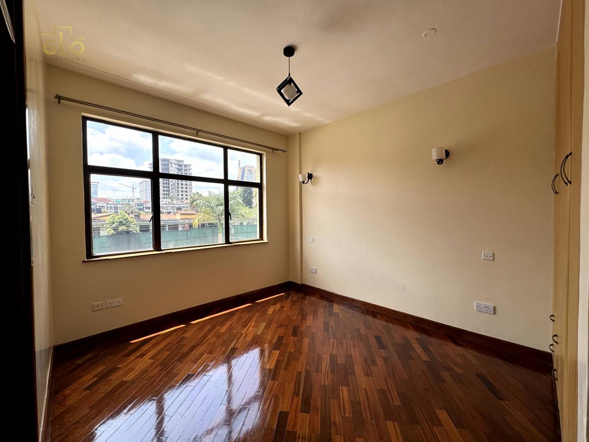 2 Bed Apartment with En Suite in Kilimani - 16