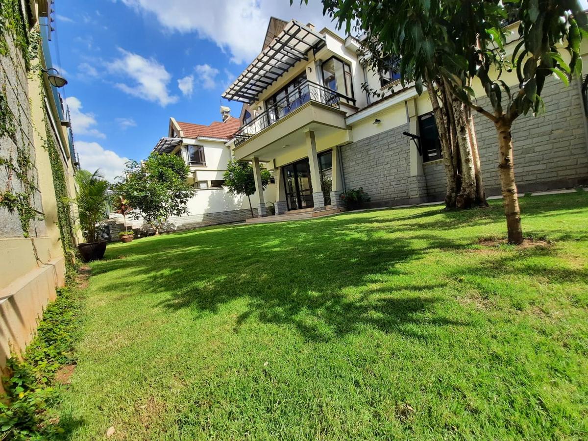 5 Bed Townhouse with En Suite in Lavington - 8