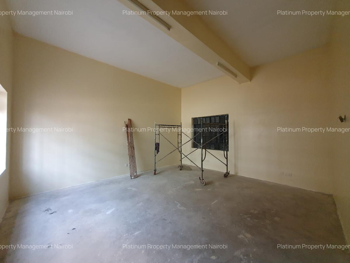 15,945 ft² Warehouse with Backup Generator at Airport North Road - 3