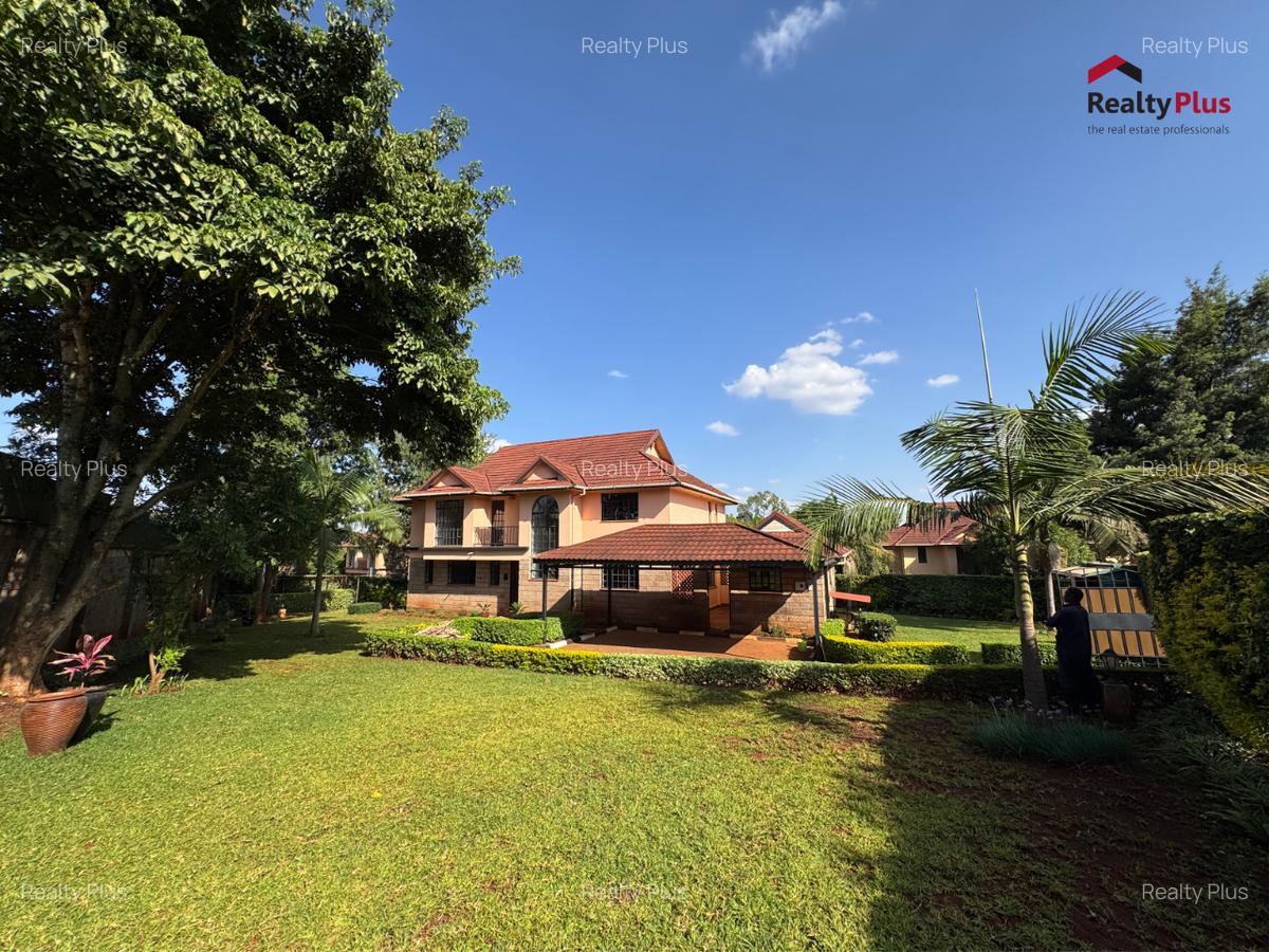 4 Bed House with En Suite in Runda - 2