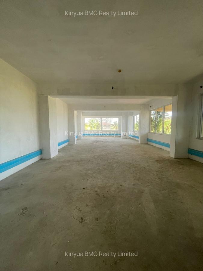 1,130 ft² Office with Service Charge Included at Links Road - 4