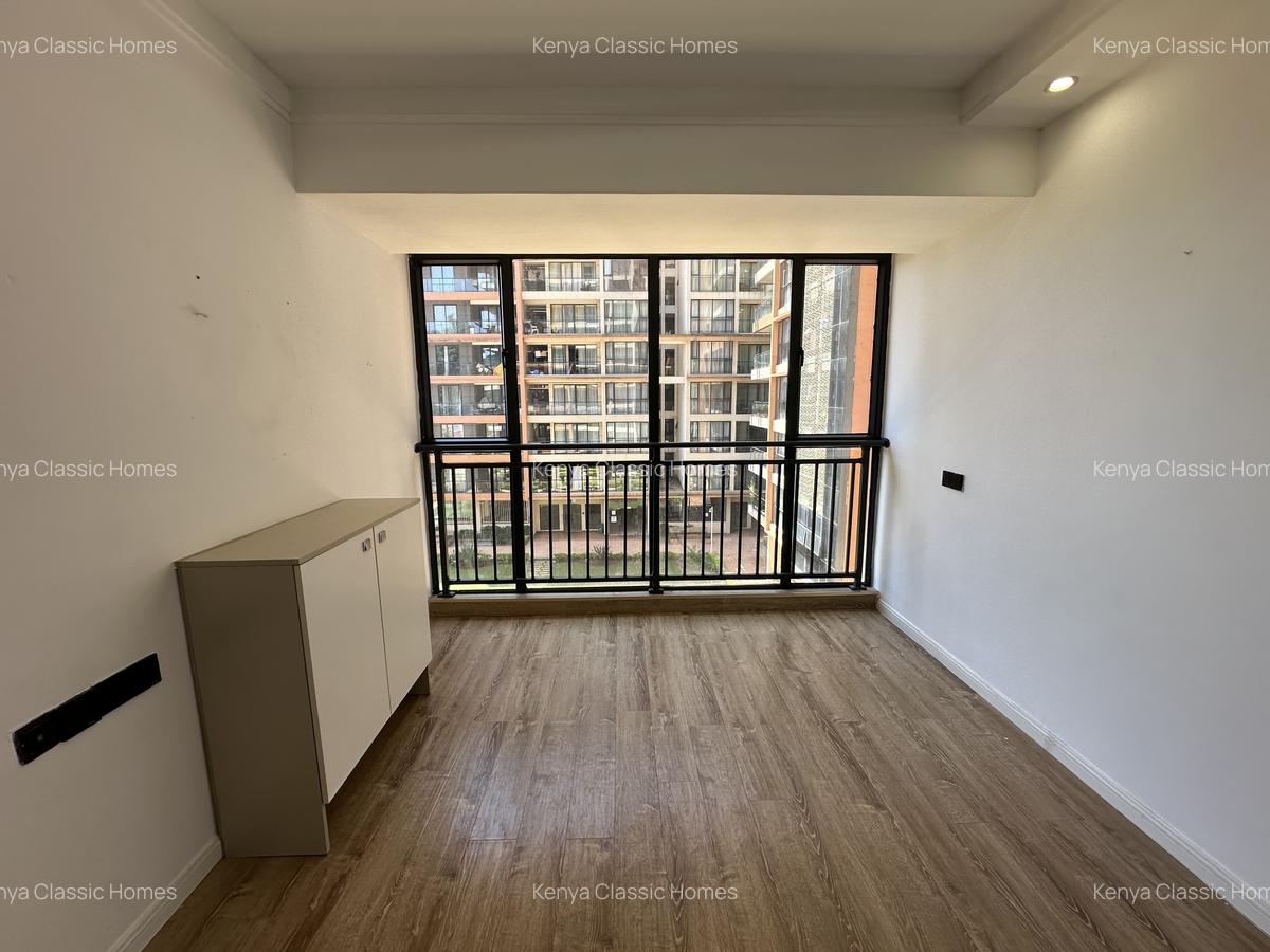 2 Bed Apartment with En Suite in Lavington - 6