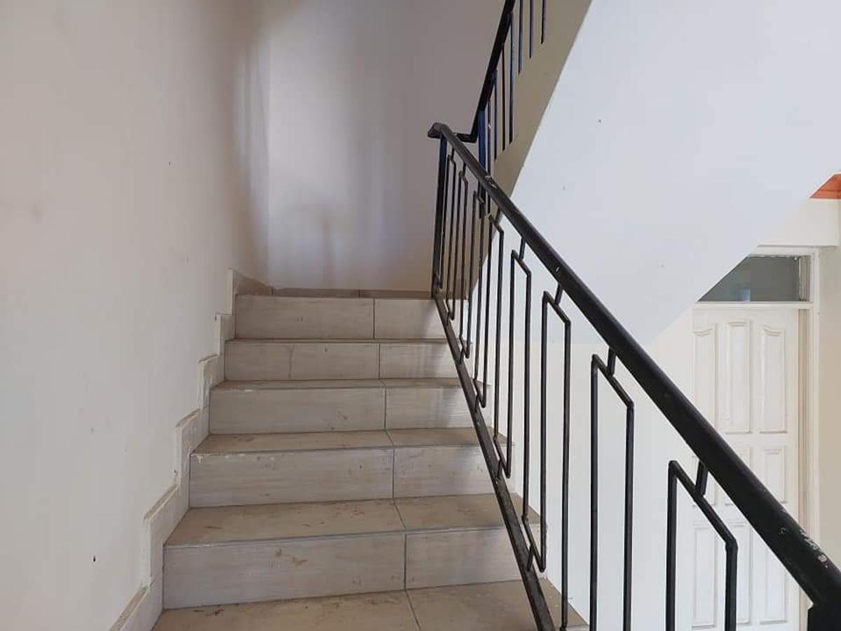 Serviced 3 Bed Apartment with En Suite in Mtwapa - 8