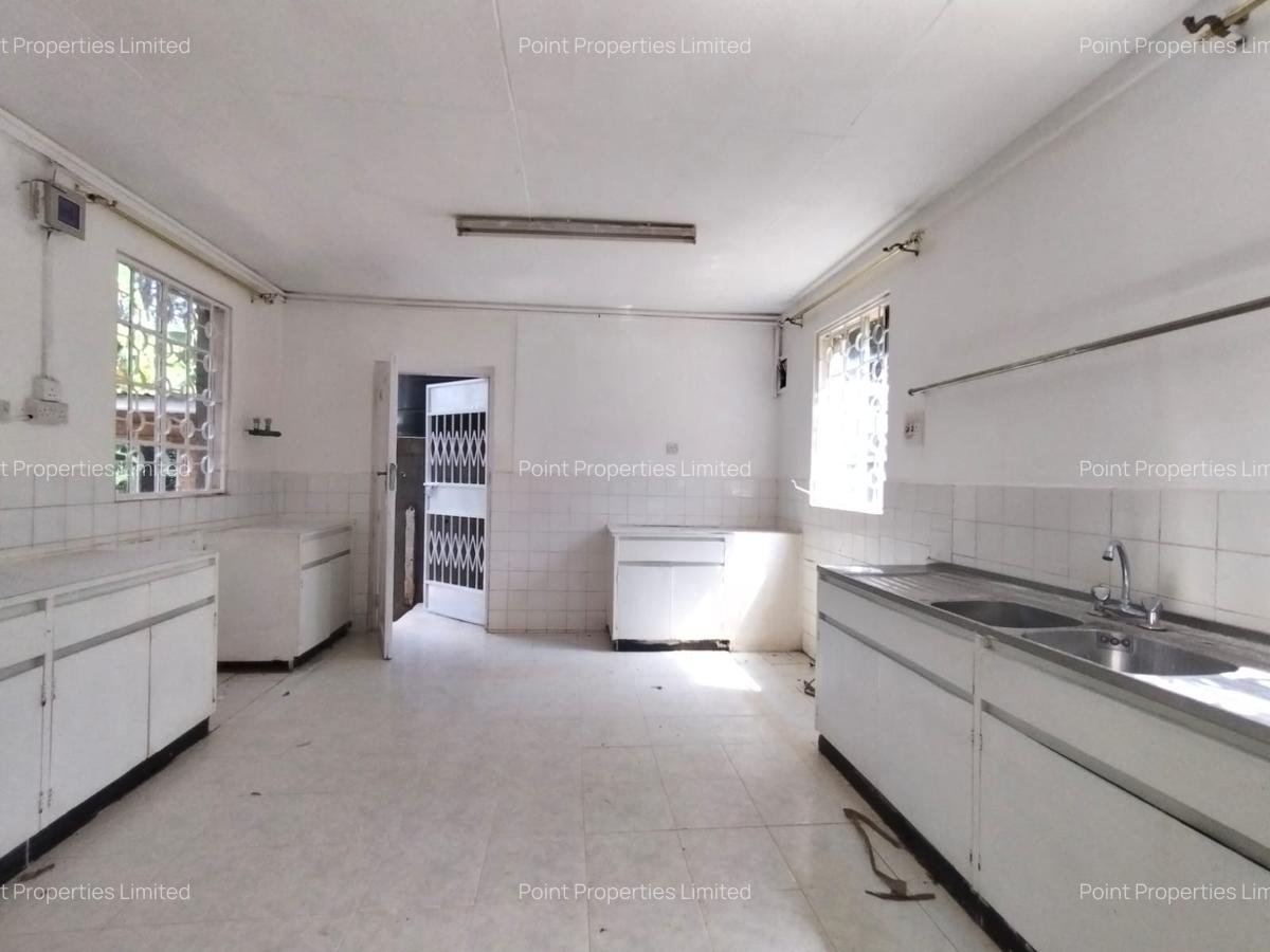 5 Bed House with En Suite in Karen - 8