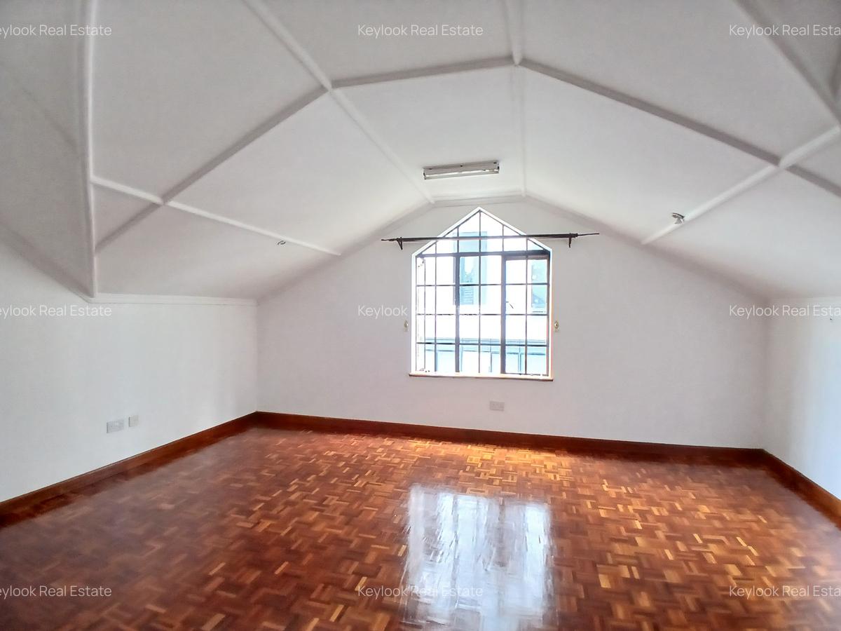 4 Bed Townhouse with En Suite at Lavington Green - 3