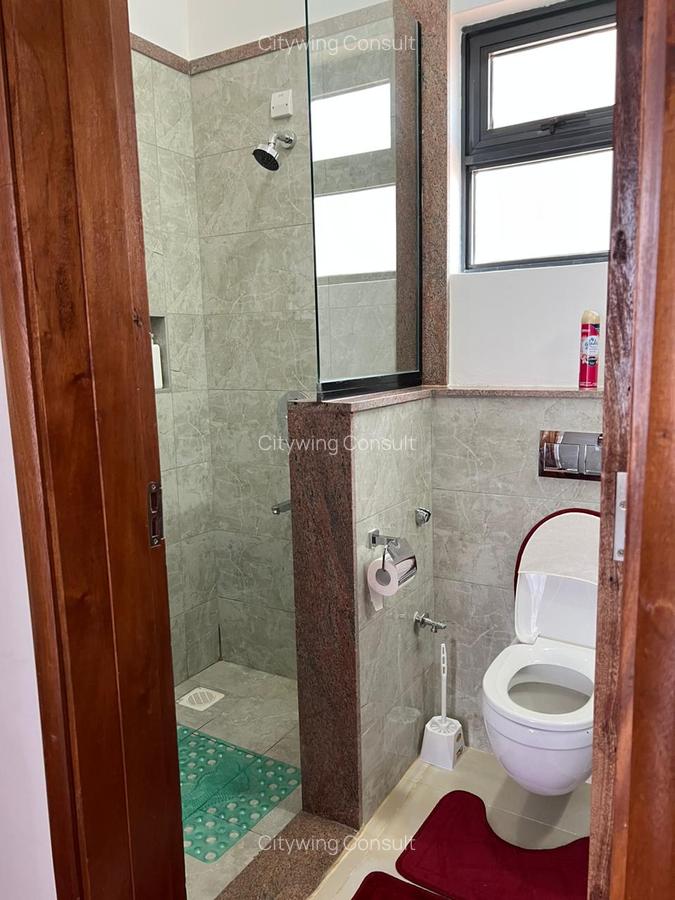 Serviced 2 Bed Apartment with En Suite at Westlands Road - 9