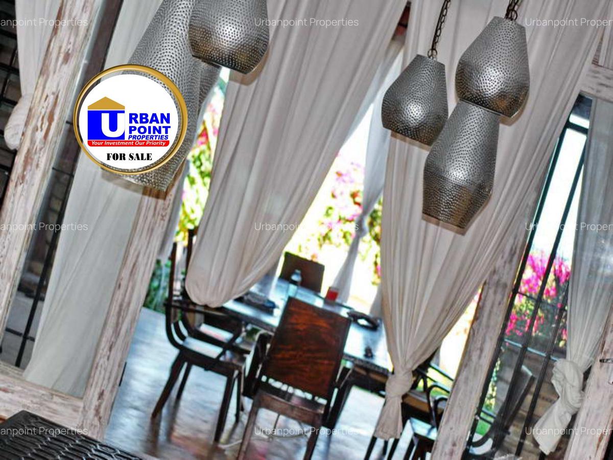 6 Bed Villa with En Suite in Watamu - 13