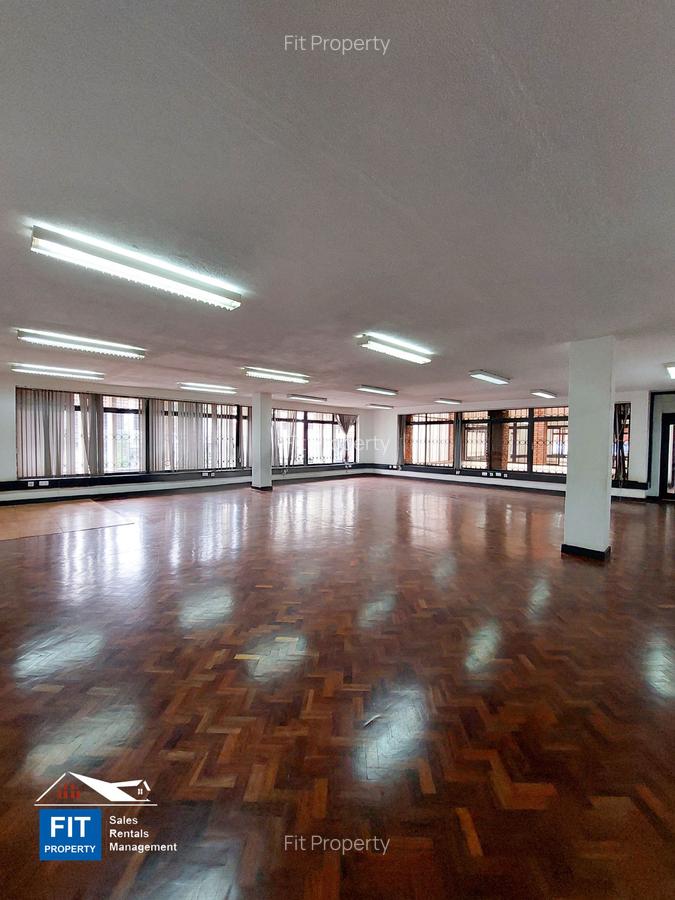 3,000 ft² Office with Backup Generator in Westlands Area - 4