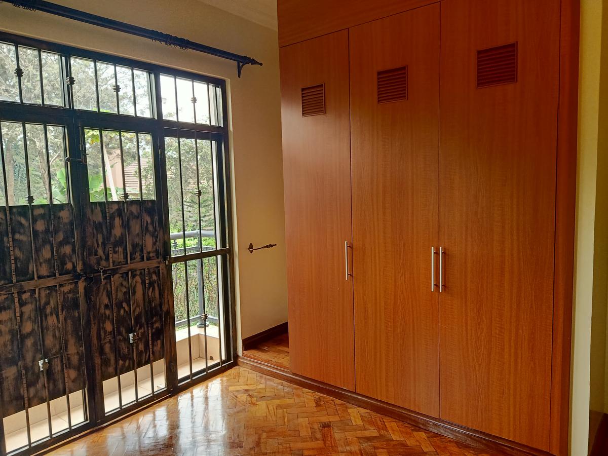 4 Bed Townhouse with En Suite at Kiambu Road - 11