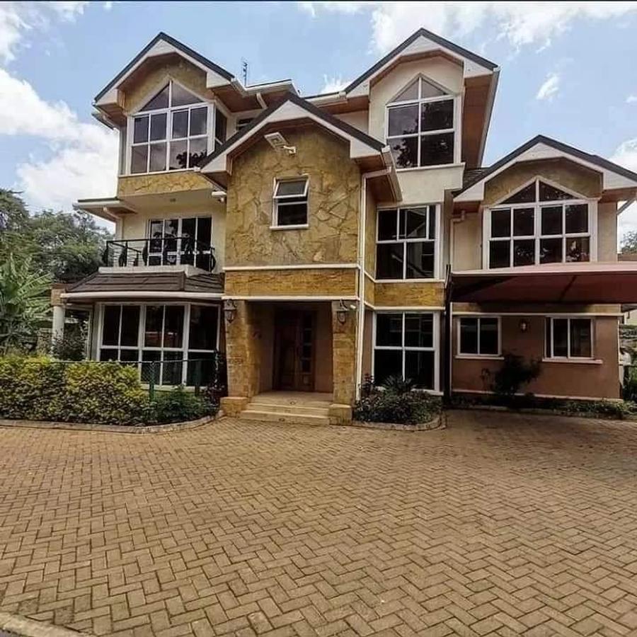 5 Bed House with En Suite at Lavington - 18