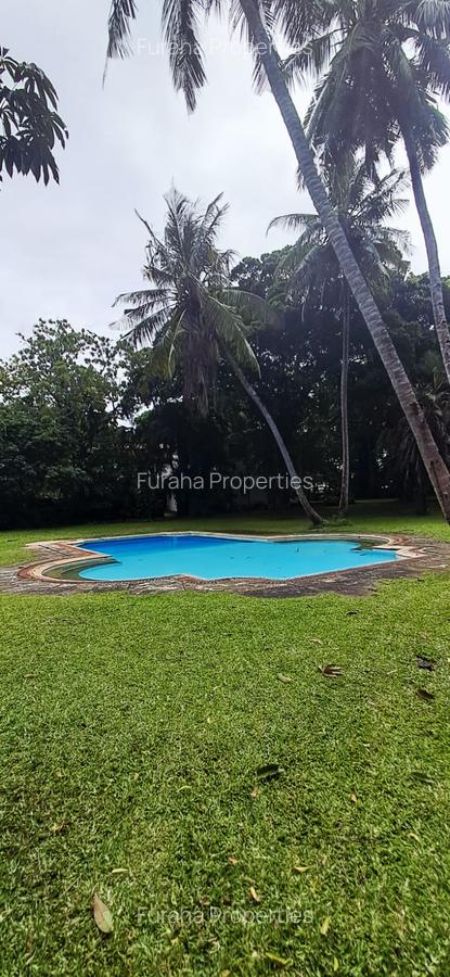 4 Bed House in Nyali Area - 16