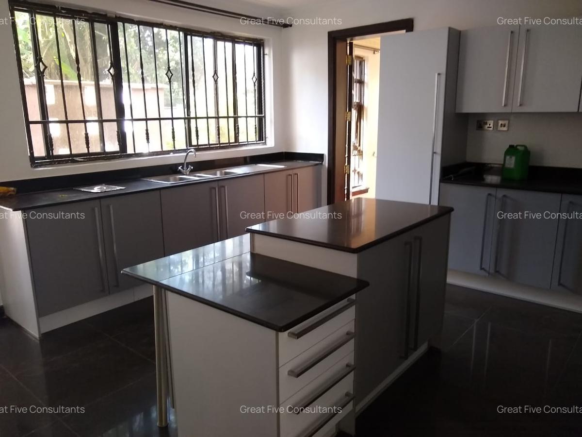 5 Bed Villa with Garden in Kitisuru - 10