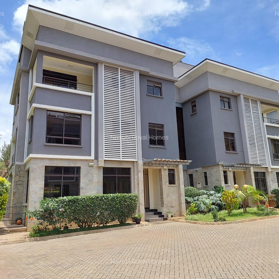 5 Bed Townhouse with En Suite at Lavington Convent Drive - 4