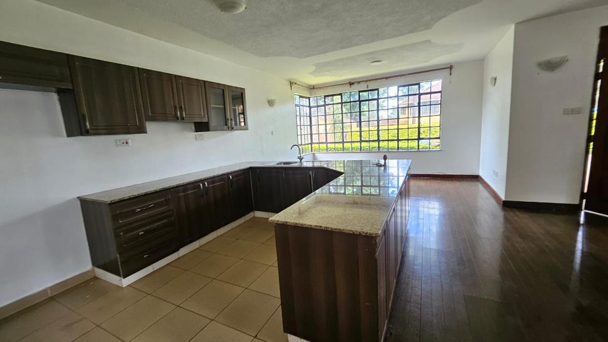 5 Bed Townhouse with En Suite in Kiambu Road - 3