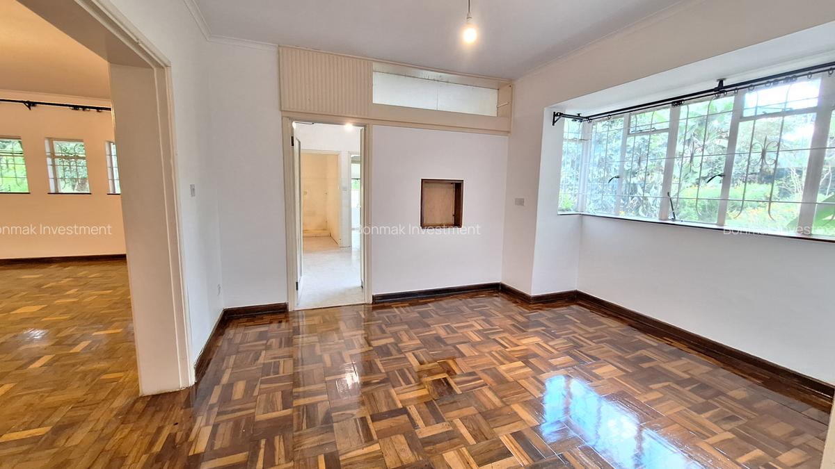 4 Bed House with En Suite at Spring Valley - 10