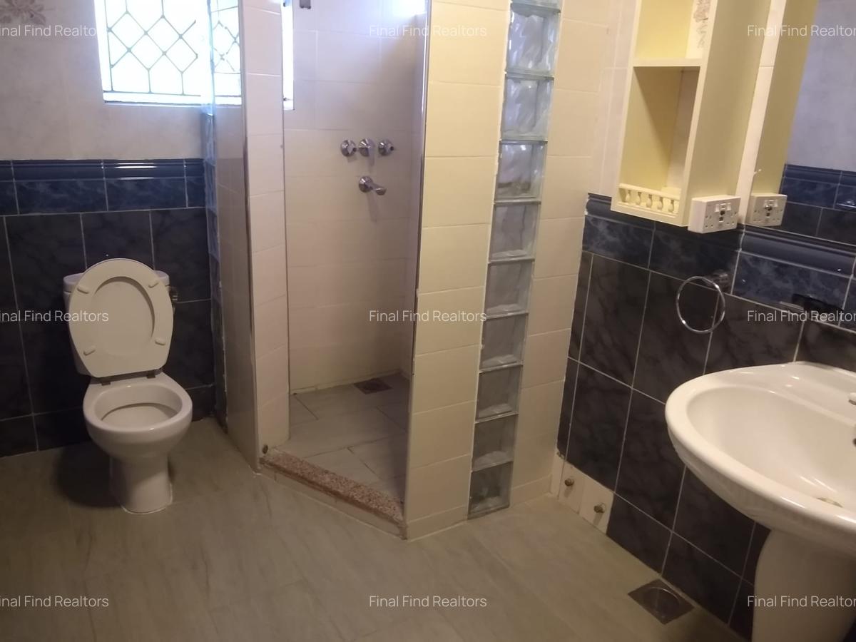 5 Bed House with Staff Quarters in Runda - 8