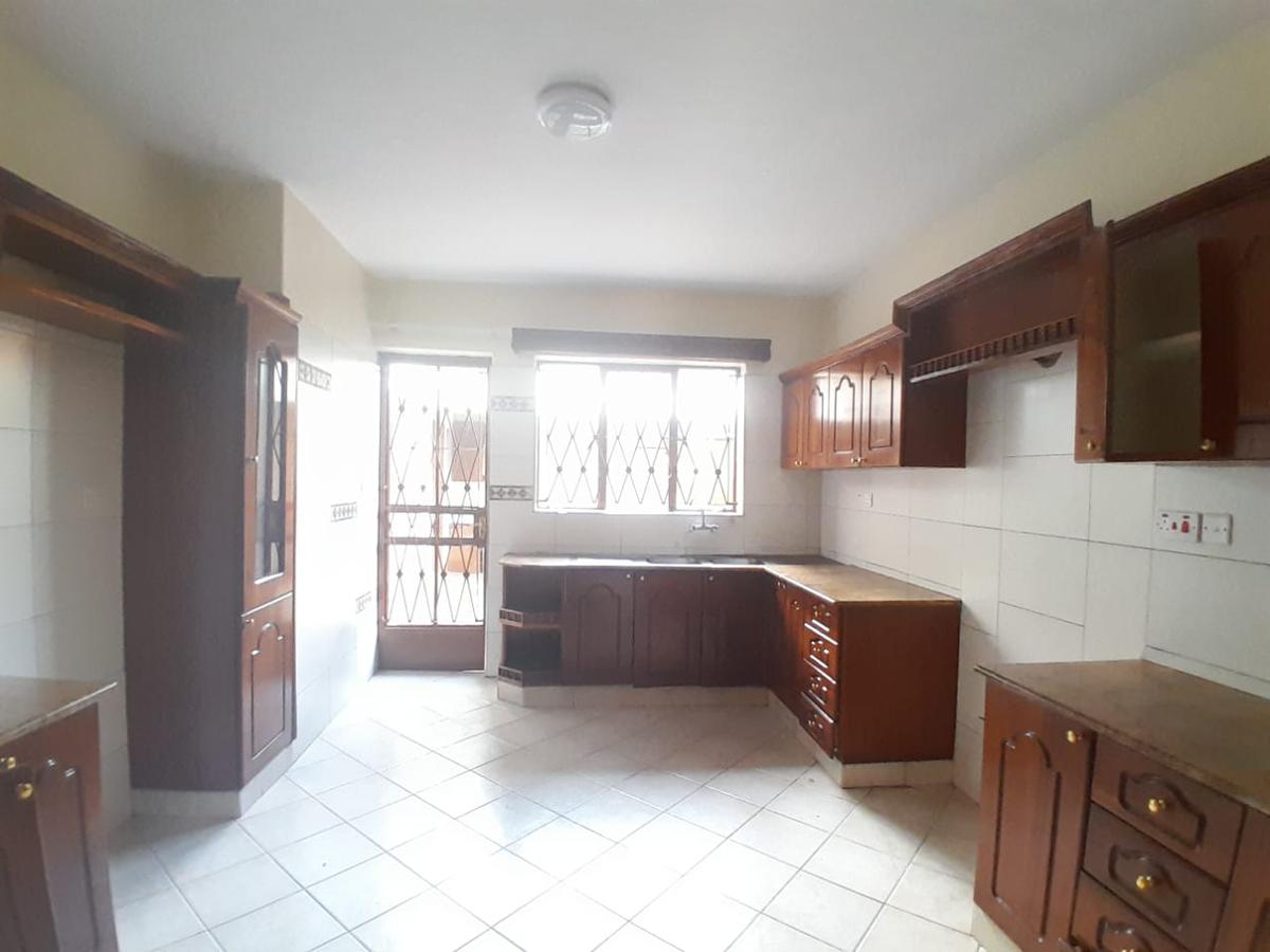 4 Bed Townhouse with En Suite at Kabasiran Avenue - 13