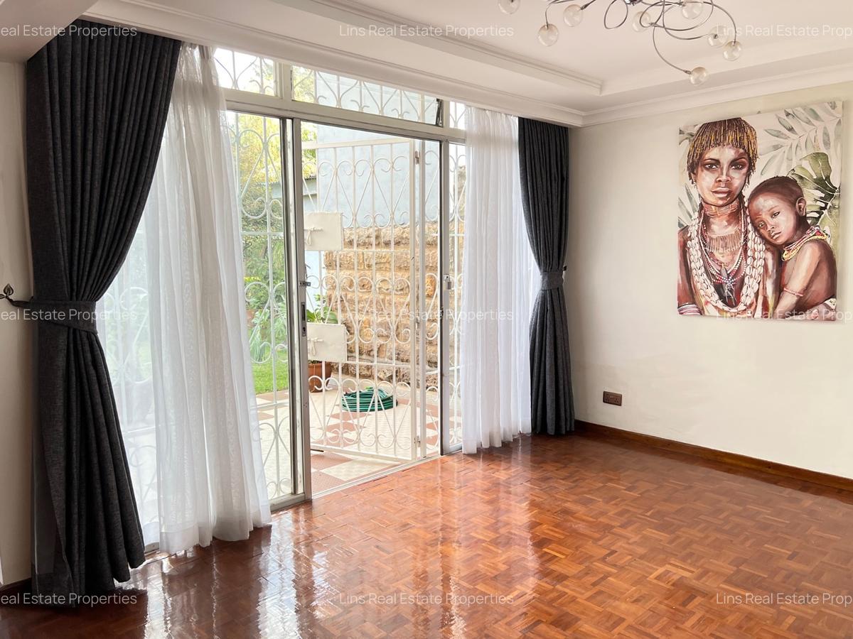 3 Bed Townhouse with En Suite in Kileleshwa - 11