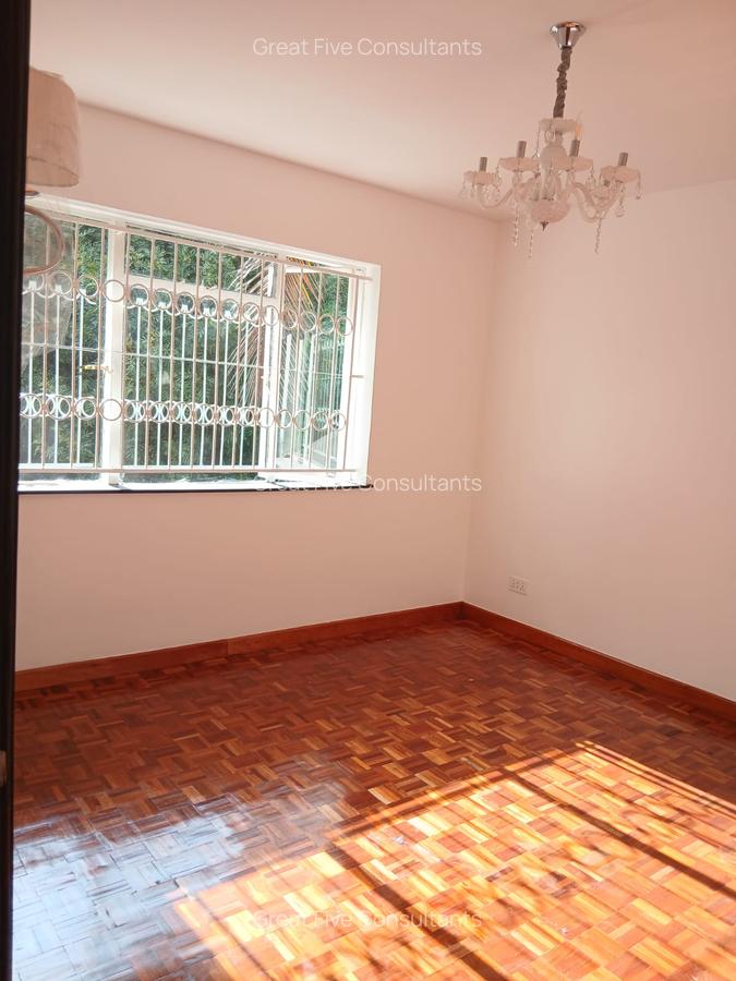 4 Bed Villa with En Suite in Runda - 14