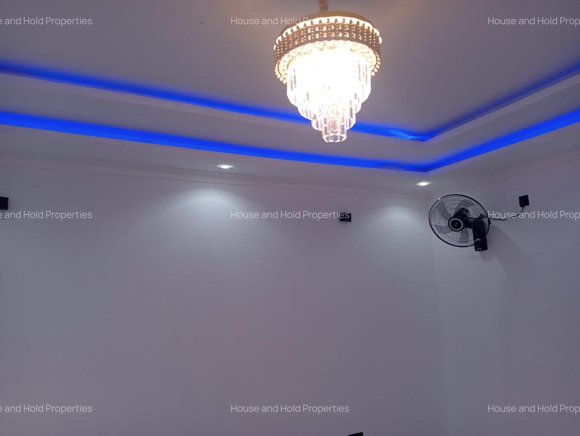 6 Bed Villa with En Suite at Beach Road - 17