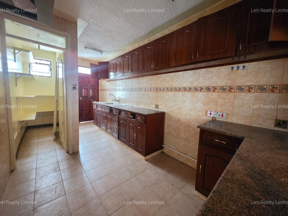 4 Bed Townhouse with En Suite in Kileleshwa - 10