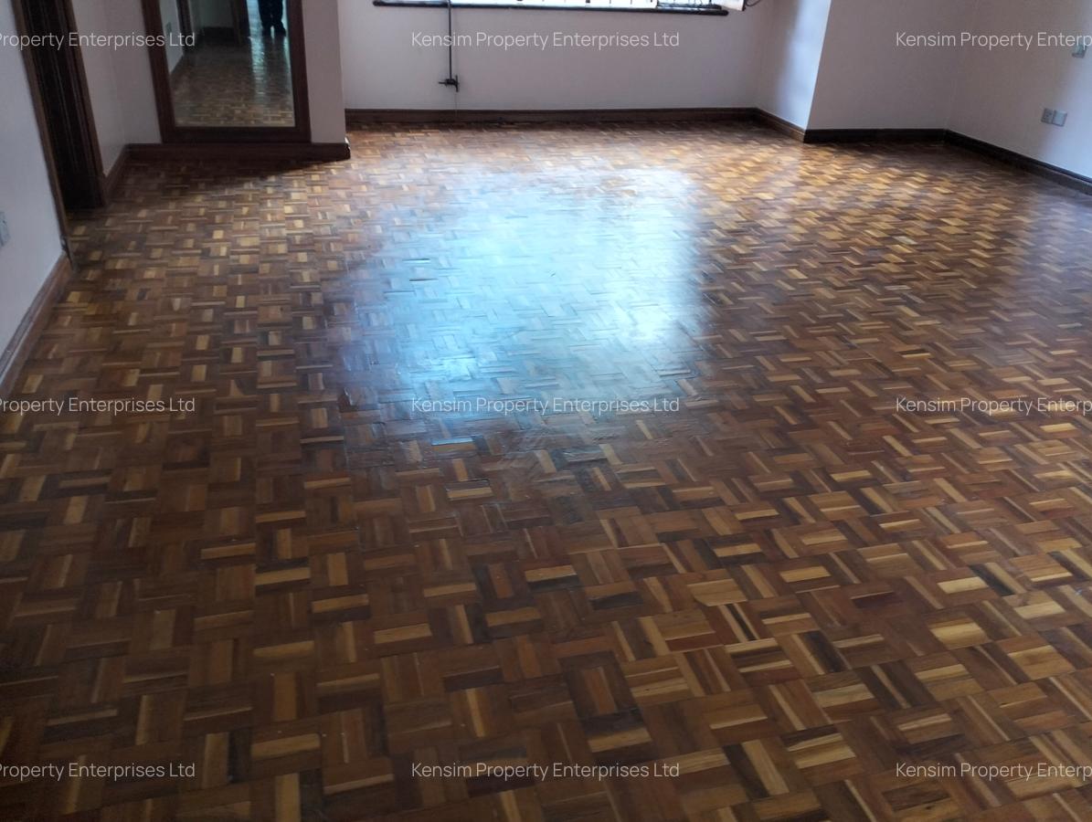 4 Bed Townhouse with En Suite in Spring Valley - 8