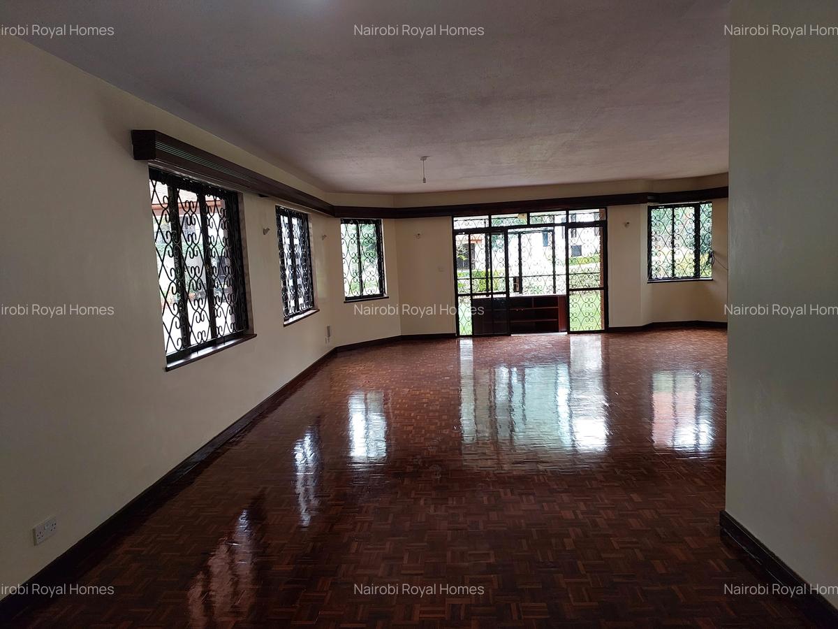 6 Bed Townhouse with En Suite at Kilimani Road - 6