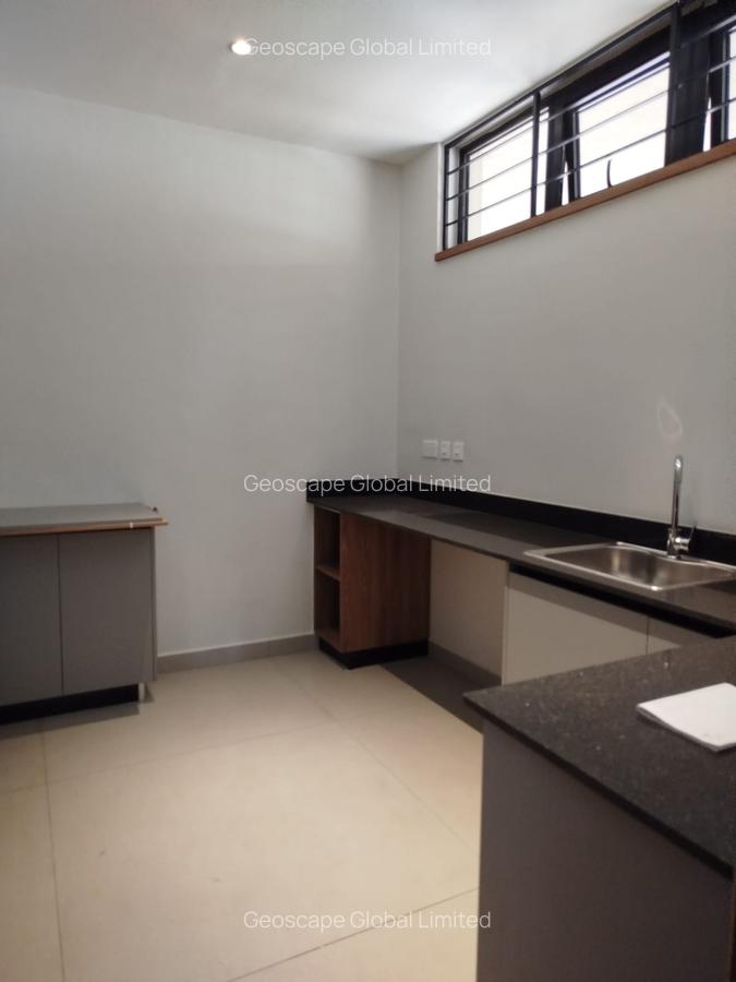 4 Bed House with En Suite in Loresho - 13