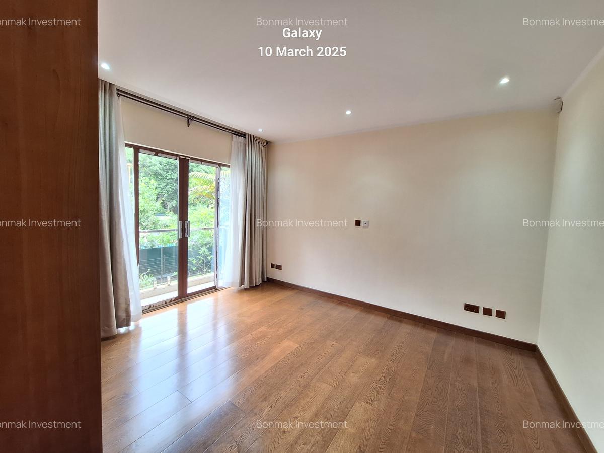 4 Bed Townhouse with En Suite at Convent Drive - 11