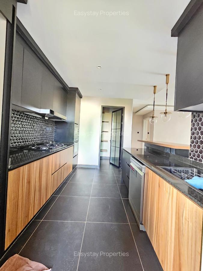 3 Bed Apartment with En Suite in Westlands Area - 13