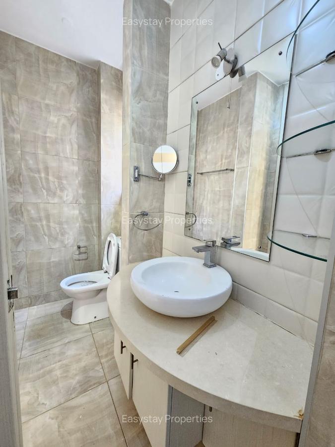 1 Bed Apartment with En Suite in Lavington - 7