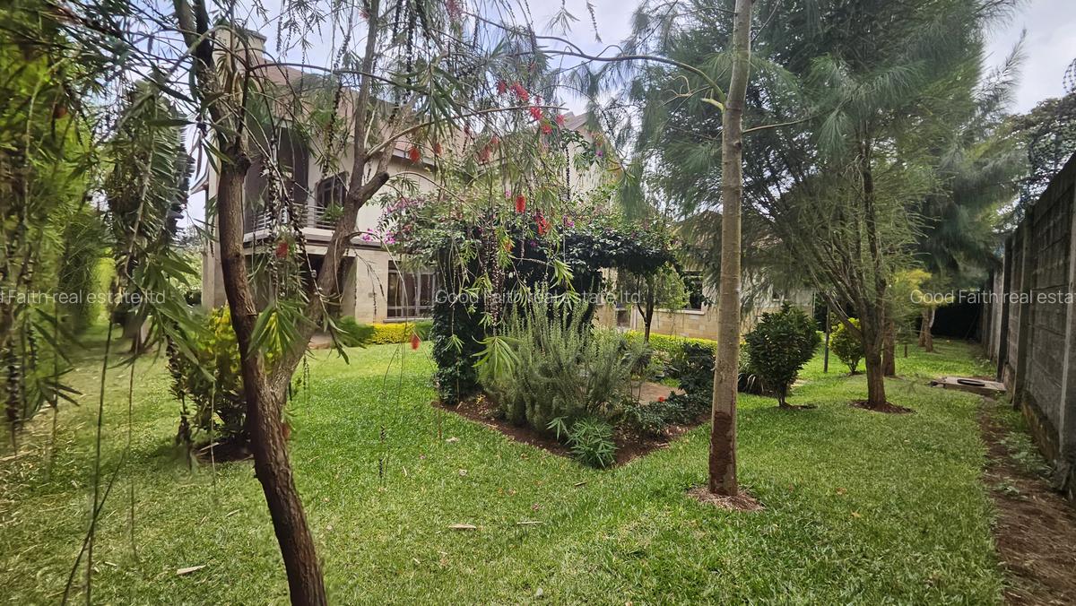 5 Bed Villa with En Suite in Runda - 16