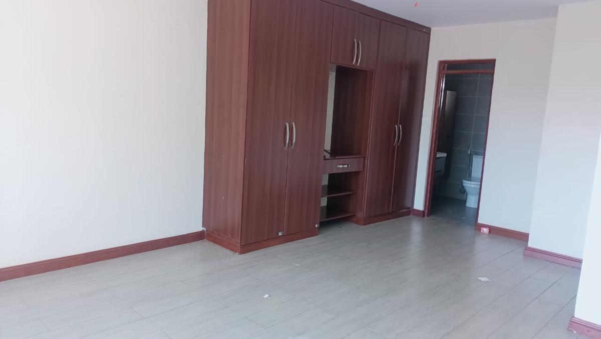 4 Bed Apartment with Gym in Westlands Area - 8